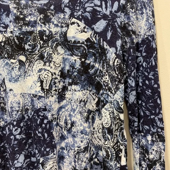 Simply Vera Wang Scoop Neck Long-Sleeve Shirt - Picture 6 of 7